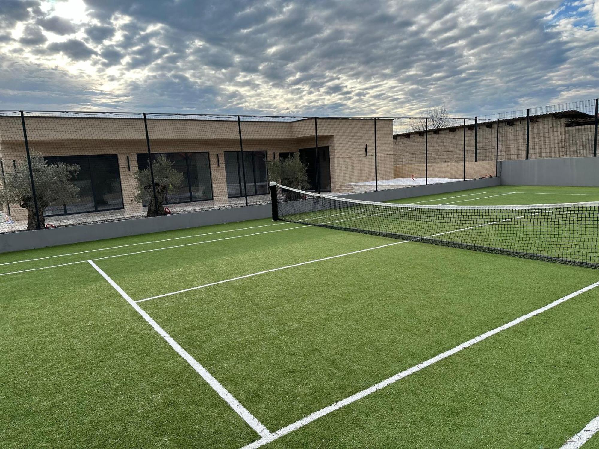 Villa Tina With Swimming Pool, Tennis Court, Games Room, Sauna, Gym, Bbq Policnik Екстериор снимка