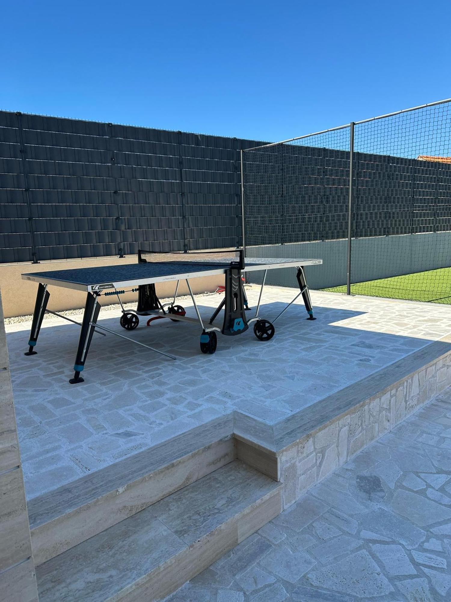 Villa Tina With Swimming Pool, Tennis Court, Games Room, Sauna, Gym, Bbq Policnik Екстериор снимка